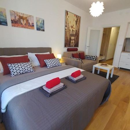 Apartments Delta A Blok - Savada Belgrade Extérieur photo
