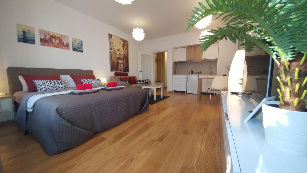 Apartments Delta A Blok - Savada Belgrade Extérieur photo