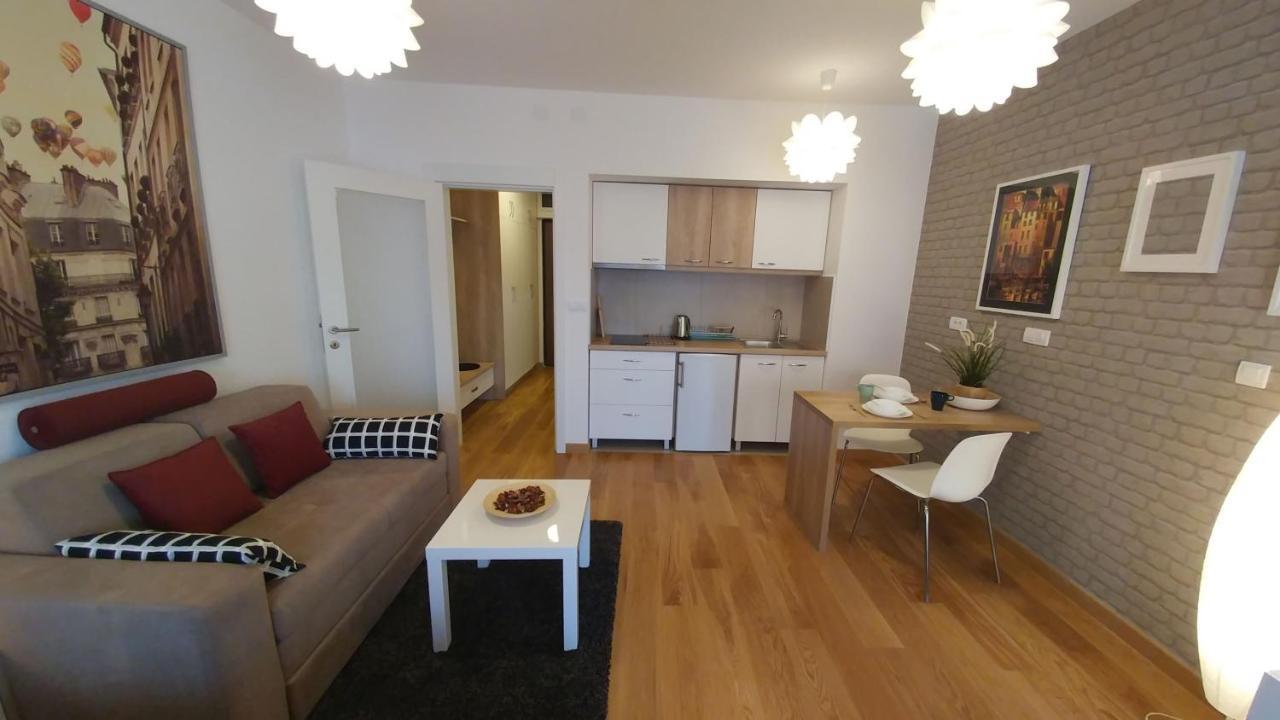 Apartments Delta A Blok - Savada Belgrade Extérieur photo